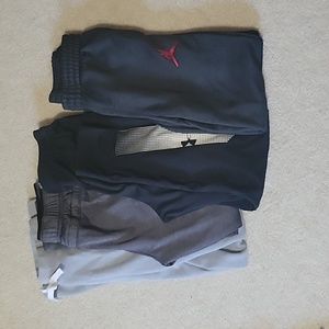 4 pairs of boy sweatpants